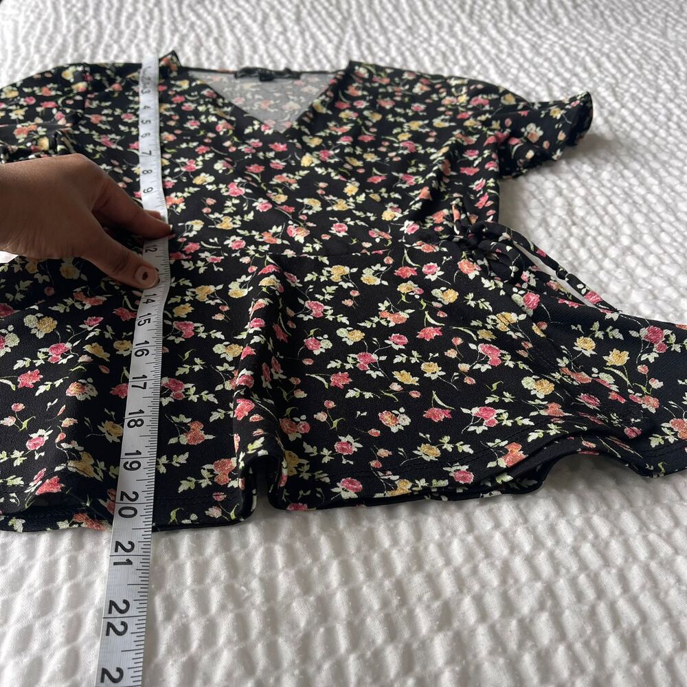 Vibe Sportswear Floral Wrap Blouse XS Black Pink Ditsy Flower Peplum Top V-Neck - Picture 8 of 8